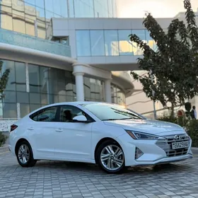 Hyundai Elantra 2019
