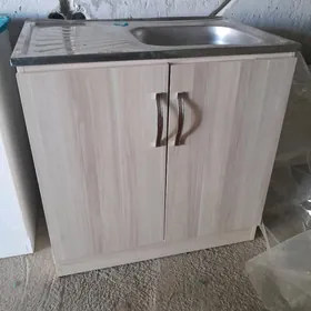 satlyk kuhonnyý şkaf