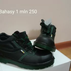 Uniwersal bot çisty koja