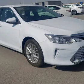 Toyota Camry 2020