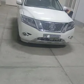 Nissan Pathfinder 2013