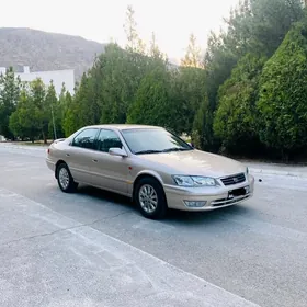 Toyota Camry 2000