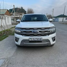 Ford Expedition 2022