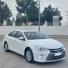 Toyota Camry 2017