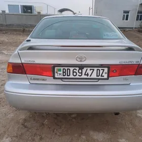 Toyota Camry 2001