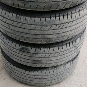 235 55 20 Bredistone