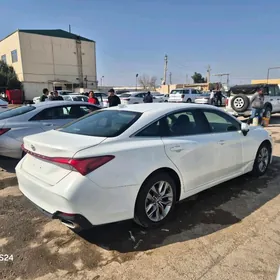Toyota Avalon 2022