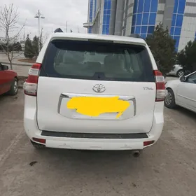 Toyota Land Cruiser Prado 2015