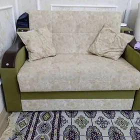 Diwan Akardion Диван