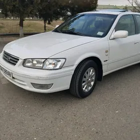 Toyota Camry 2001