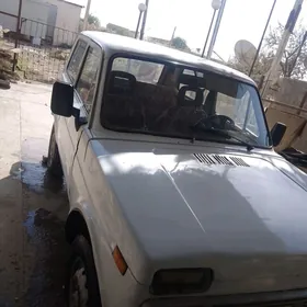 Lada Niva 1980