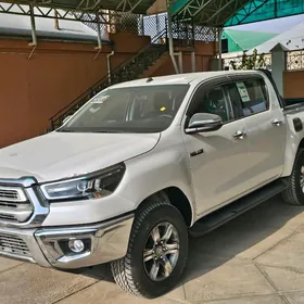 Toyota Hilux 2025