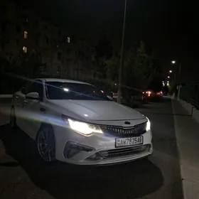 Kia Optima 2020