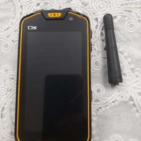 Телефон Runbo Q-5