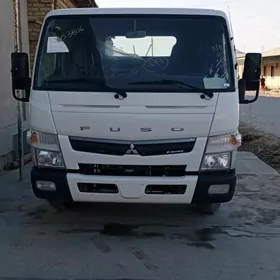 Mitsubishi Canter 2024