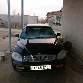 Daewoo Leganza 1999