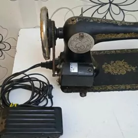 Швейная машинка