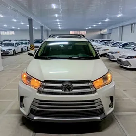 Toyota Highlander 2019