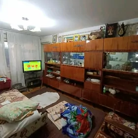 3 комнат 4 этаж