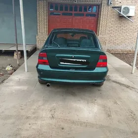 Opel Vectra 1998