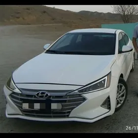 Hyundai Elantra 2021