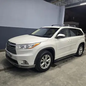 Toyota Highlander 2016