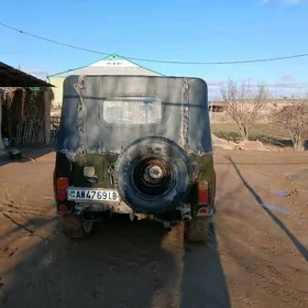 UAZ 469 2000