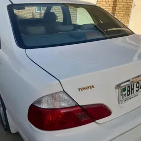 Toyota Avalon 2000
