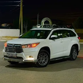 Toyota Highlander 2016