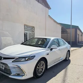 Toyota Camry 2022