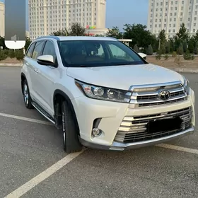 Toyota Highlander 2019