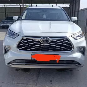Toyota Highlander 2023