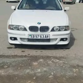 BMW E39 2002
