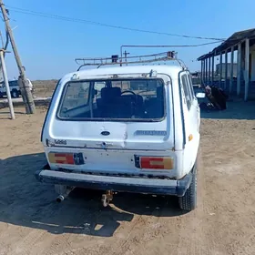 Lada Niva 1988