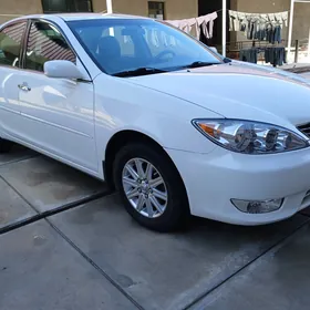 Toyota Camry 2004