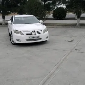 Toyota Camry 2010