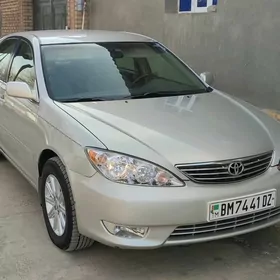 Toyota Camry 2004