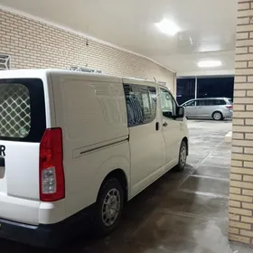 Toyota Hiace 2020