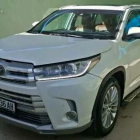 Toyota Highlander 2017
