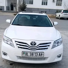 Toyota Camry 2010