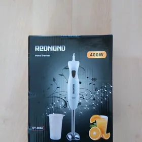 Блендер  Redmond.
