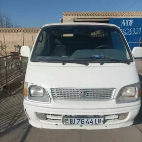 Toyota Hiace 2002