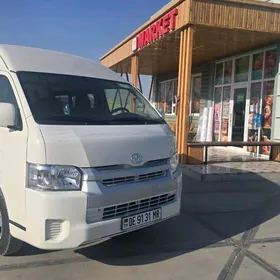 Toyota Hiace 2025