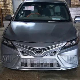 Toyota Camry 2022