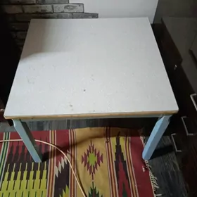 журнальный столик