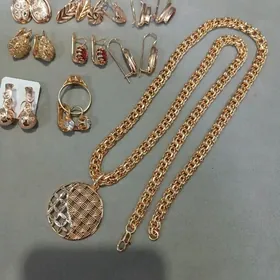 gyzyla menzes kardinal braslet