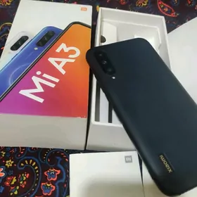 телефон Xiaomi.