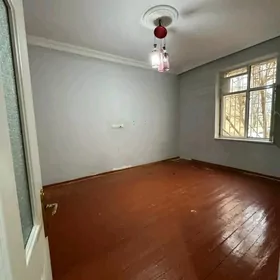 Büzmeýin/3-komnat.kwartira