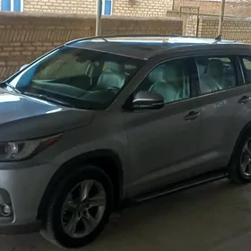 Toyota Highlander 2017