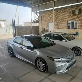 Toyota Camry 2023